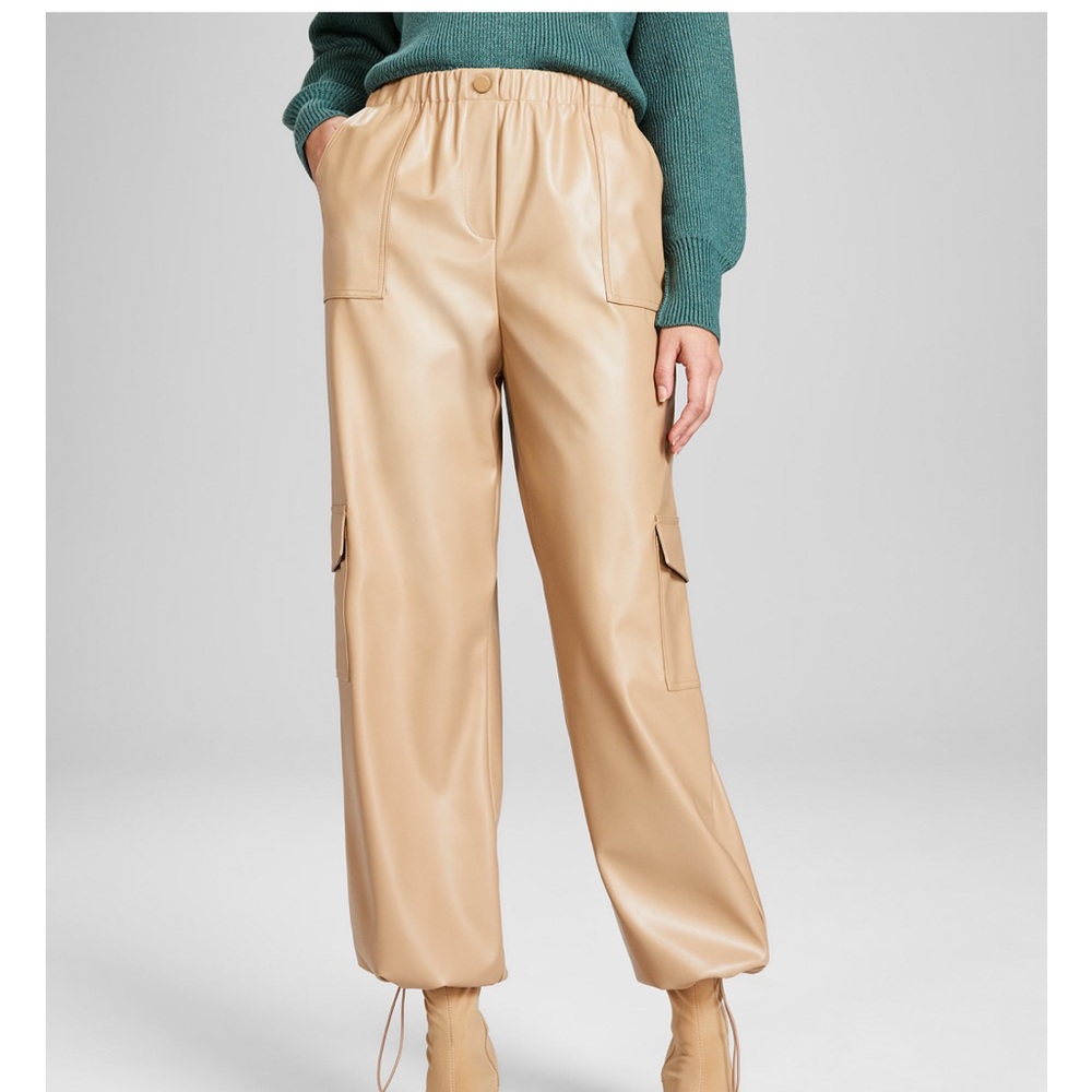 🍂🍁 Fall Macy’s And Now This Women's High Rise Faux Leather Cargo Pants Sz 12